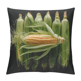 Personality  Flat Lay With Arranged Raw Fresh Corn Cobs Isolated On Black Pillow Covers