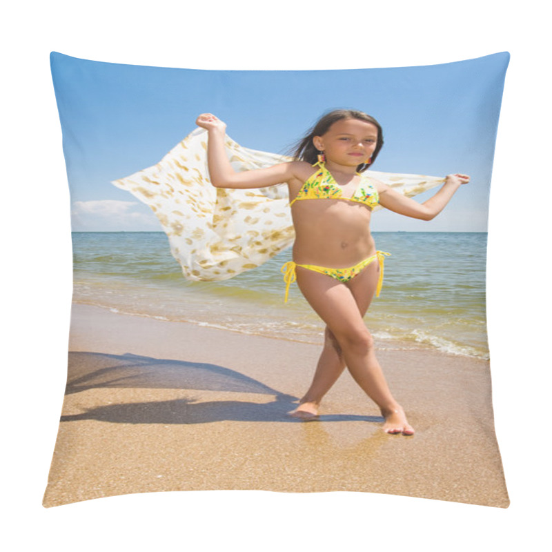 Personality  Little Girl Posing At The Seaside Pillow Covers