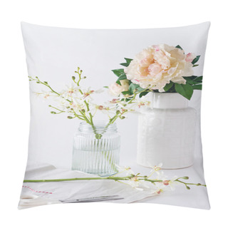 Personality  Preparing Orchids Cut Flowers In Vases For Home Decoration Pillow Covers