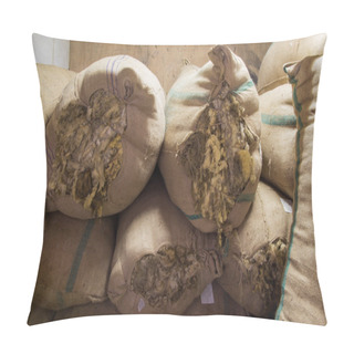 Personality  Sacks With Raw Wool Pillow Covers