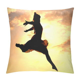 Personality  Woman Leaping At Sunset Pillow Covers
