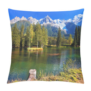 Personality  Lake With Cold Water Near Mountains Pillow Covers