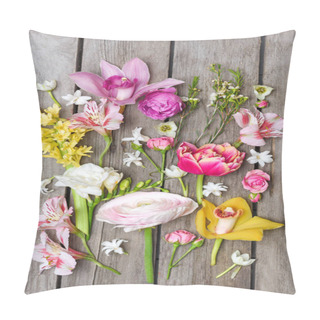 Personality  Beautiful Blooming Flowers Pillow Covers