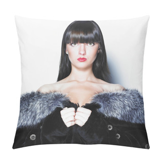Personality  Attractive Woman In Blue Fox Fur Coat Pillow Covers