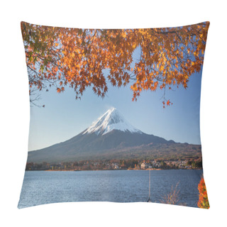 Personality  Mountain Fuji And Autumn Foliage Pillow Covers