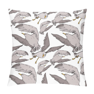 Personality  Vector Sky Bird Seagull In A Wildlife. Black And White Engraved Ink Art. Seamless Background Pattern. Pillow Covers