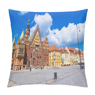 Personality  City Hall In Wroclaw Pillow Covers