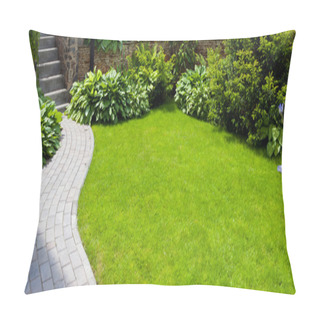 Personality  Garden  Path With Grass Pillow Covers