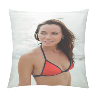 Personality  Woman At Sea Pillow Covers