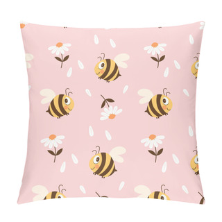 Personality  Seamless Pattern With Cute Bee And Chamomile Flowers On A Pastel Background. Vector Pillow Covers