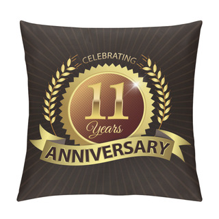 Personality  Celebrating 11 Years Anniversary, Golden Laurel Wreath Seal With Golden Ribbon Pillow Covers