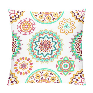 Personality  Seamless Pattern Of Bright Colorful Geometric Round Ethnic Decorative Elements Pillow Covers