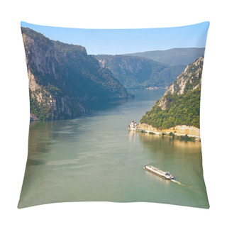 Personality  Iron Gate Danube Pillow Covers