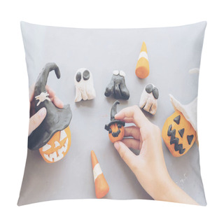 Personality  Girl Playing With Halloween Clay Toys Of Jack O Lantern Pumpkin Faces Pillow Covers