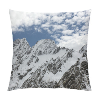 Personality  Rugged Mountain Range, Mount Cook National Park, New Zealand Pillow Covers