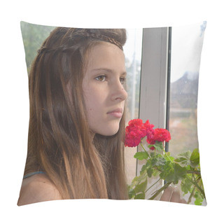 Personality  Girl Near The Window With Geraniums Pillow Covers