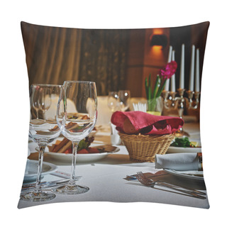 Personality  Restaurant Set Pillow Covers