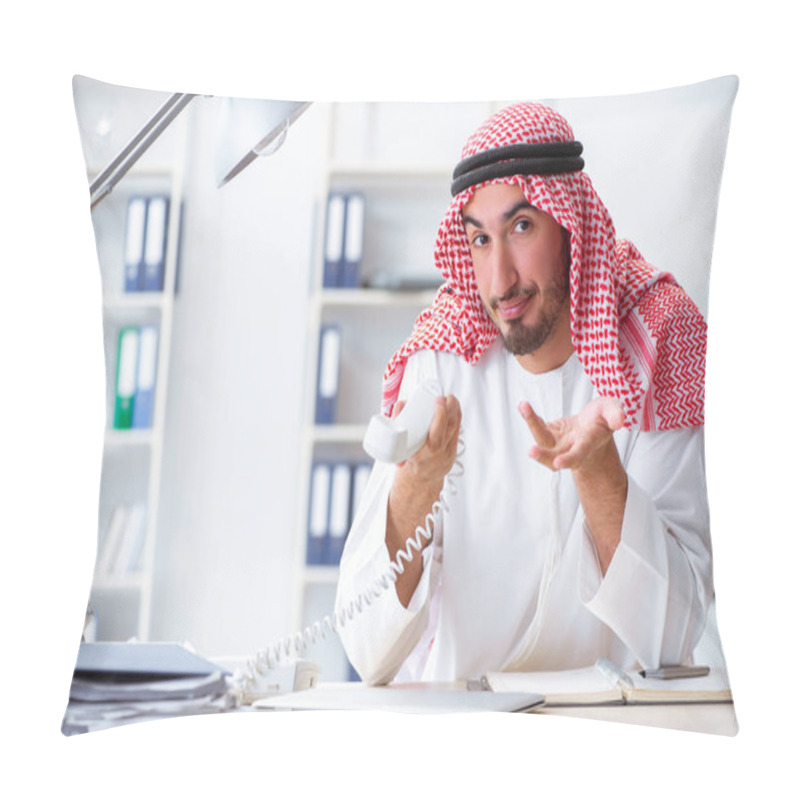 Personality  Arab businessman working in the office pillow covers