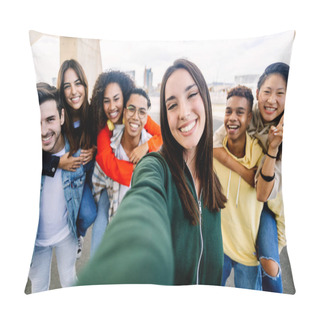 Personality  Young Group Of Diverse Students Having Fun Together Outdoors. Beautiful Woman Smile At Camera Taking Selfie Portrait With Diverse Friends On The Background. Youth Community Concept. Pillow Covers