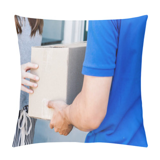 Personality  Woman Accepting A Delivery Boxes From Delivery Man Pillow Covers