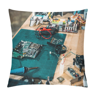 Personality  Circuit Board And Engineering Equipment On Table Pillow Covers