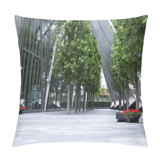 Personality  Front Of A Modern Office Building With Steel Columns Pillow Covers