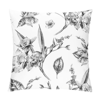 Personality  Watercolor Floral Seamless Pattern Of Freesia And Garden Flowers Pillow Covers