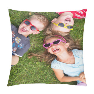 Personality  Laughing Kids Relaxing During Summer Day Pillow Covers