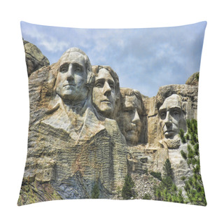 Personality  Mount Rushmore, South Dakota Pillow Covers