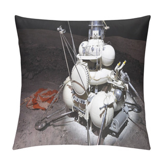 Personality  Moscow / Russian Federation - November 10, 2018: Layout At The Museum Of Cosmonautics: Soviet Lunar Apparatus On The Moon. Pillow Covers