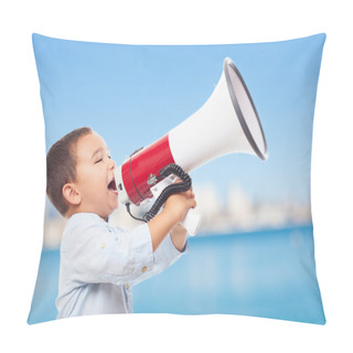 Personality  Little Boy Shouting With Megaphone Pillow Covers