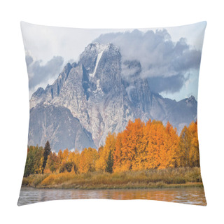 Personality  Teton Autumn Landscape Pillow Covers