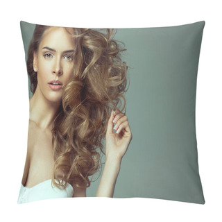 Personality  Fashion Photo Of Blonde Beauty With Natural Make-up Pillow Covers