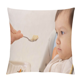Personality  Lovely Girl Is Eating At Home Pillow Covers