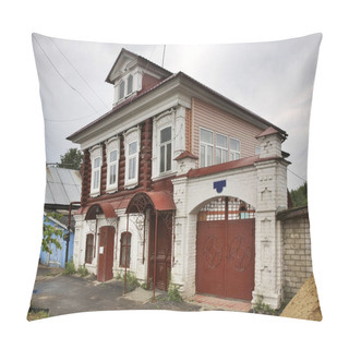 Personality  Historic House In Gorodets. Nizhny Novgorod Oblast. Russia Pillow Covers