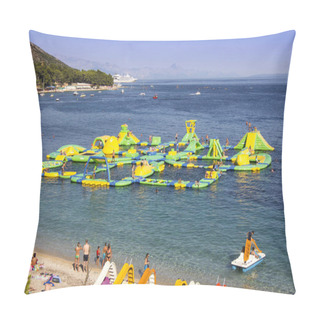 Personality  Water Fun Park Pillow Covers