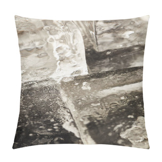 Personality  Close Up View Of Pure Transparent Wet Textured Ice Cubes Pillow Covers
