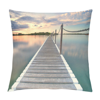 Personality  Pontoon Jetty Across The Water Pillow Covers