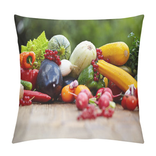 Personality  Fresh Organic Vegetables  On Wood Table Pillow Covers