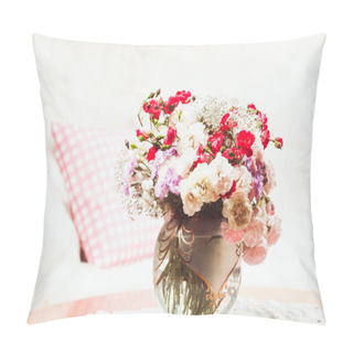 Personality  Flower Bouquet On The Table Pillow Covers