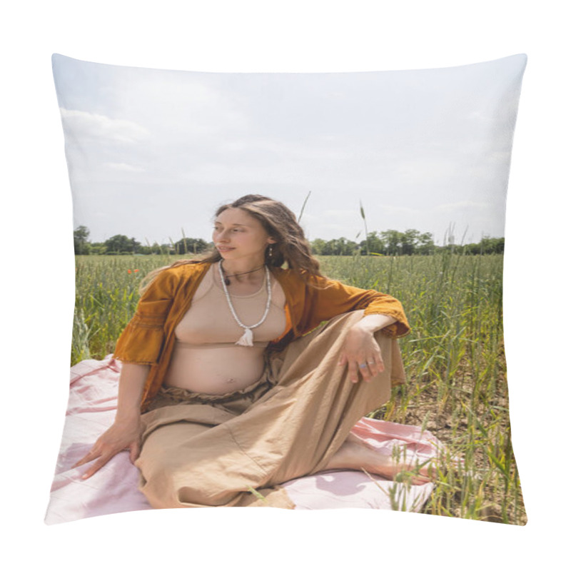 Personality  Smiling pregnant woman sitting on blanket in field  pillow covers