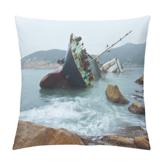 Personality  Wreck On The Coast In Hong Kong Pillow Covers