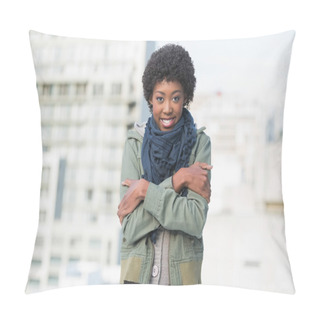Personality  Shivering Casual Woman Posing Outdoors Pillow Covers