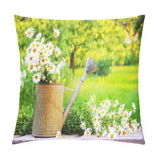 Personality  Summer Garden With Daisy Flowers Pillow Covers