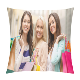 Personality  Three Smiling Girls With Shopping Bags In Ctiy Pillow Covers
