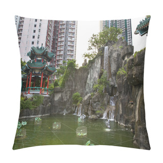Personality  Water Garden High Rise Buildings Wong Tai Sin Taoist Temple Kowl Pillow Covers