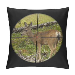 Personality  Roe Deer In Crosshairs Pillow Covers