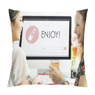 Personality  Young Women Talking And Smiling Pillow Covers