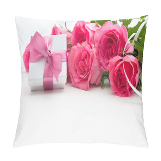 Personality  Bouquet Of Roses And Gift Box Pillow Covers