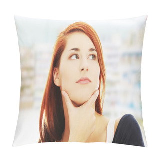 Personality  Woman Wondering Pillow Covers